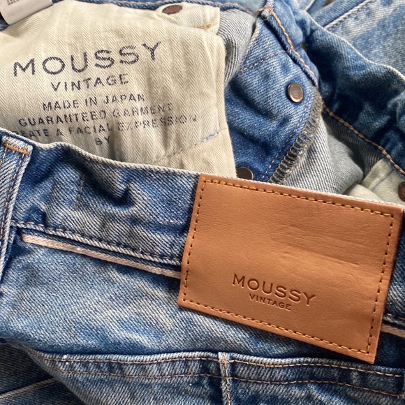 Moussy White Washed Jean - Picture 5 of 5